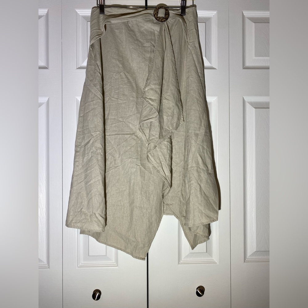 Reitmans Cream Asymmetrical Skirt